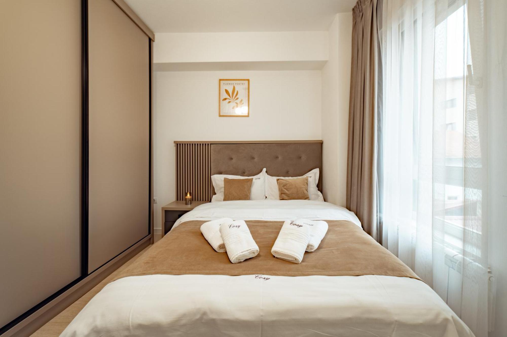 Cozy Aparthotel - Ultracentral Luxury Apartments Iasi Exterior foto